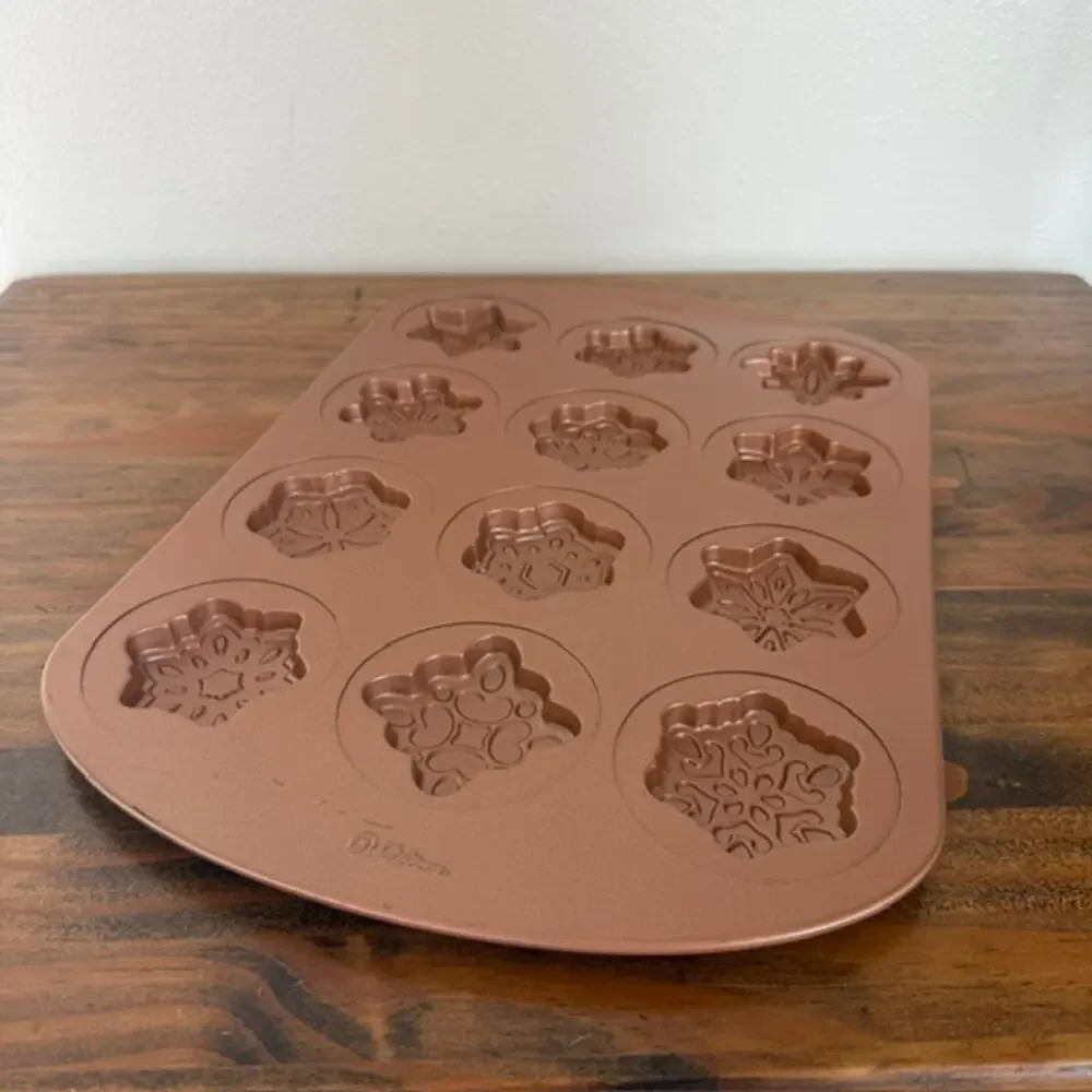 Wilton Snowflake Cookie Shapes Mold Pan Non-Stick 12 Designs Copper Color Winter